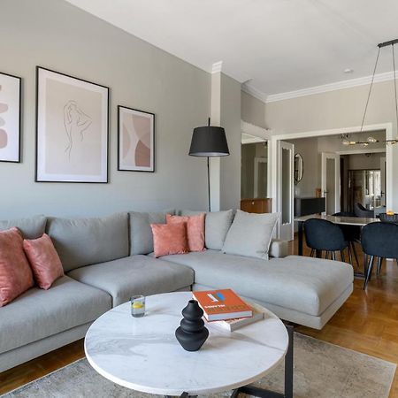 Aura Homes, Classic Apartment In Central Athènes Extérieur photo