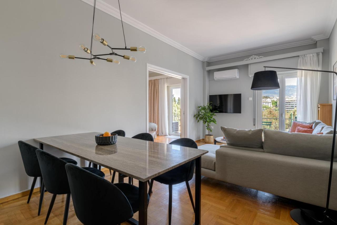 Aura Homes, Classic Apartment In Central Athènes Extérieur photo