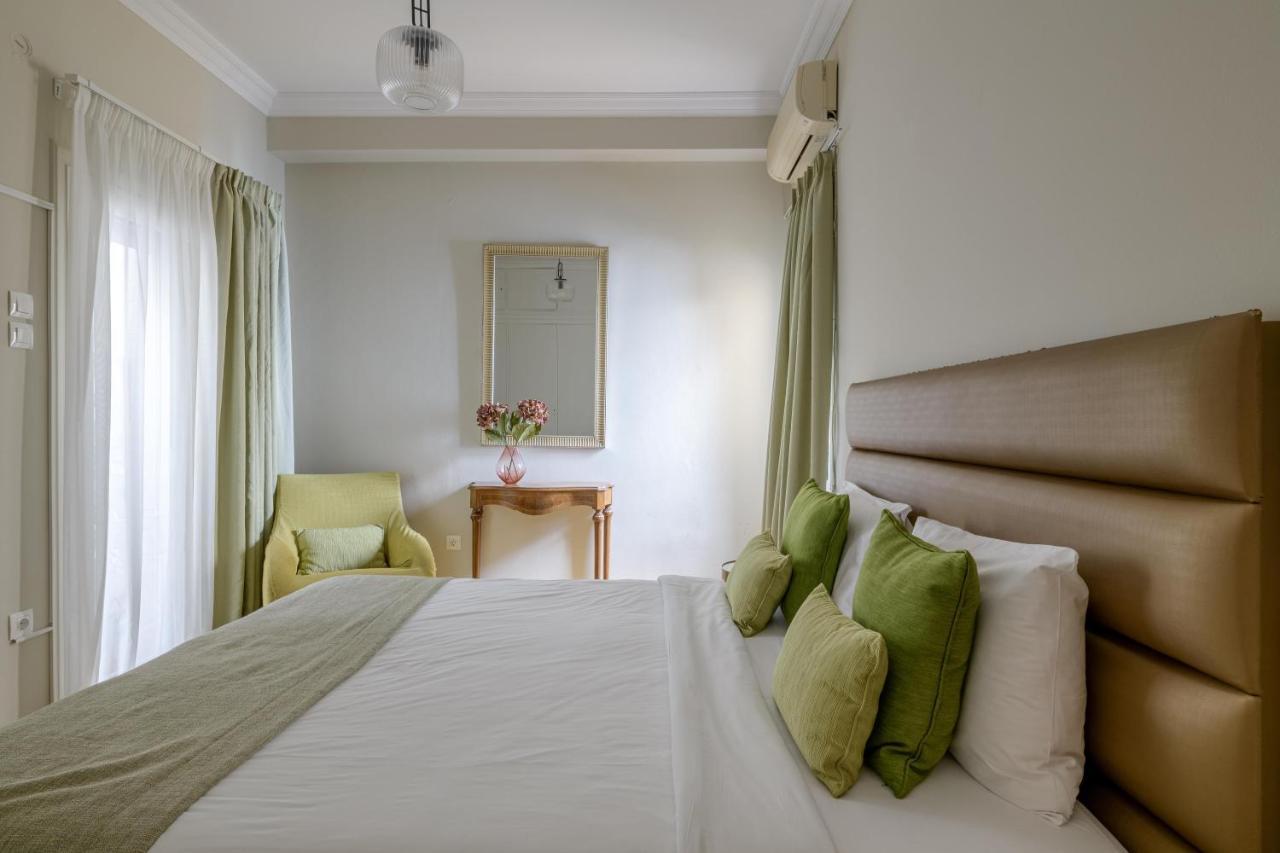 Aura Homes, Classic Apartment In Central Athènes Extérieur photo